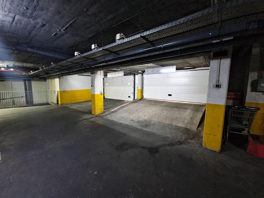 Modern Apartment & Garage * Lisbon